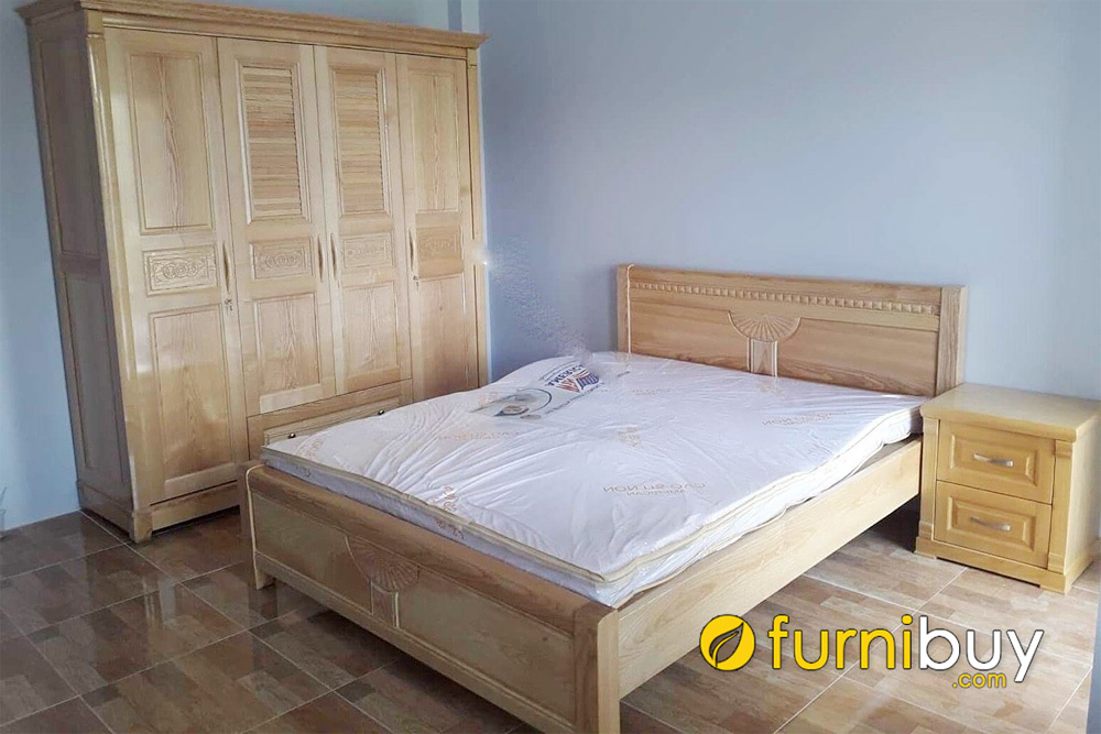 Với hình ảnh giường ngủ gỗ sồi đơn giản bạn sẽ cảm nhận được sự rực rỡ và ấm cúng của ngôi nhà mình. Một lựa chọn vừa đẹp vừa tiện lợi giúp bạn tạo ra không gian nghỉ ngơi thư giãn tuyệt vời.