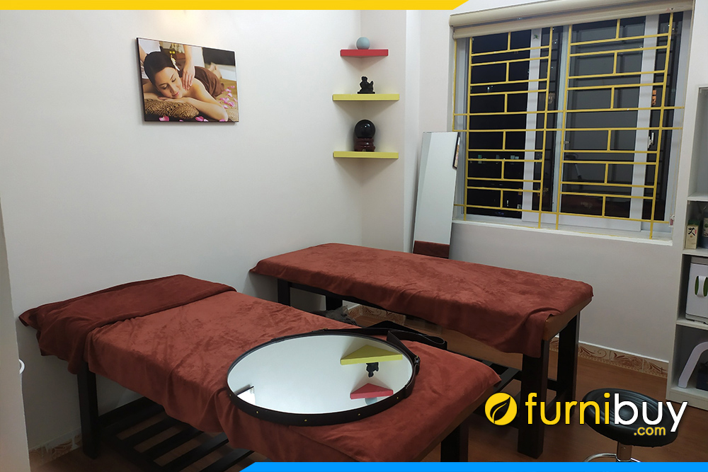 Tranh hinh co gai dep treo phong spa