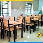 Ảnh bộ bàn ăn 4 ghế gỗ cao su cho quán cơm bình dân