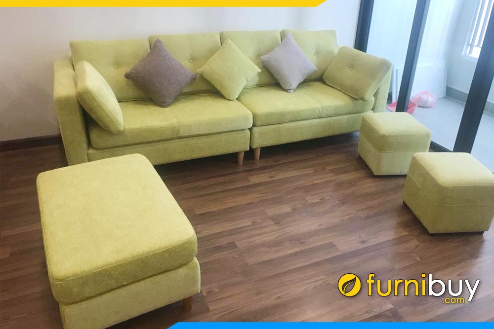 ghe sofa vang ke phong khach chung cu mau vang chanh don gian