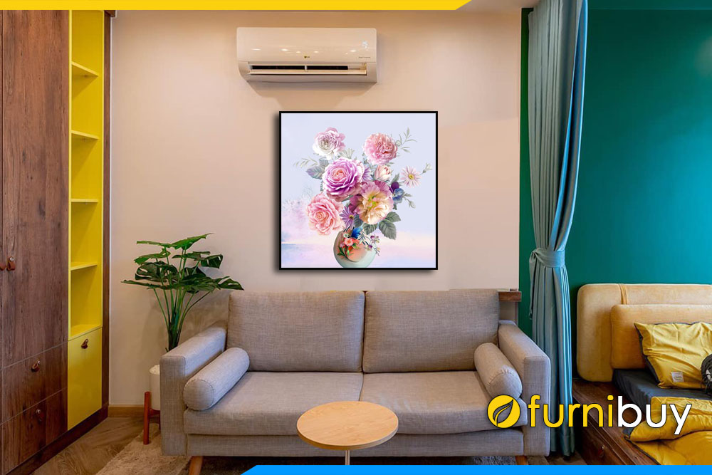 Tranh canvas phong khach dep binh hoa mau don