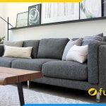 ghe sofa vang mau xam long chuot ke phong khach